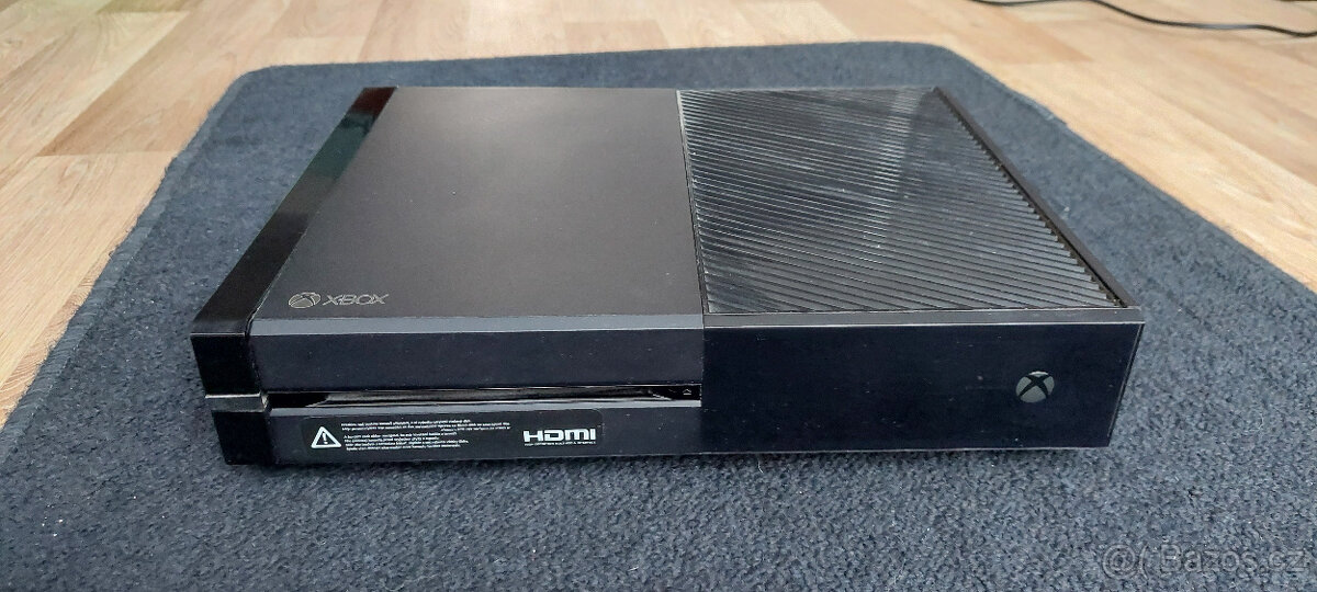 Microsoft Xbox One X 1TB,2x ovladač - 6