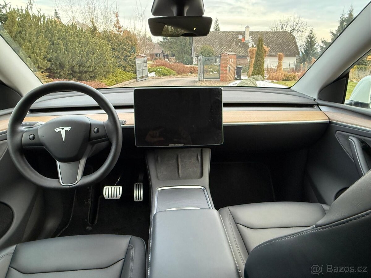 Tesla Model Y Performance - 6