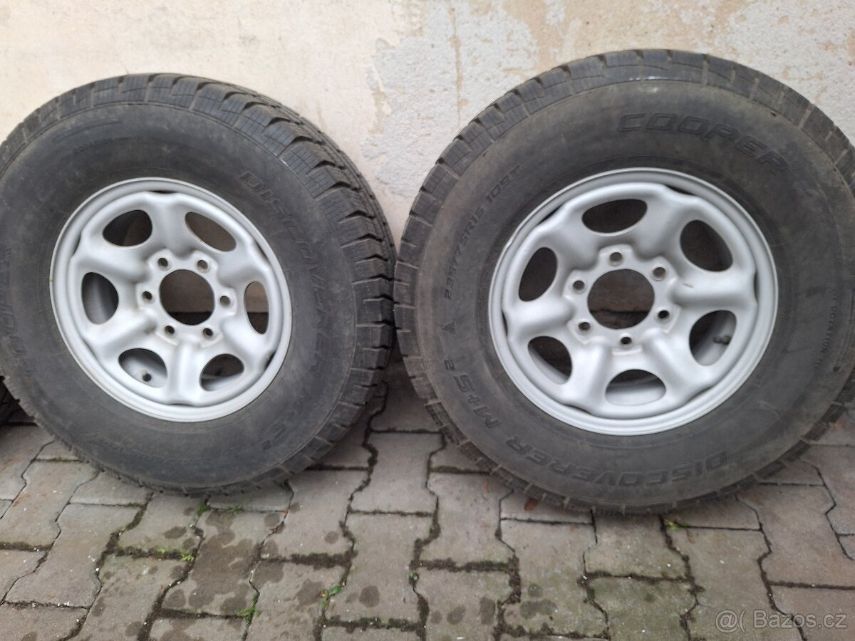 pneu 235/75 R15 - 6
