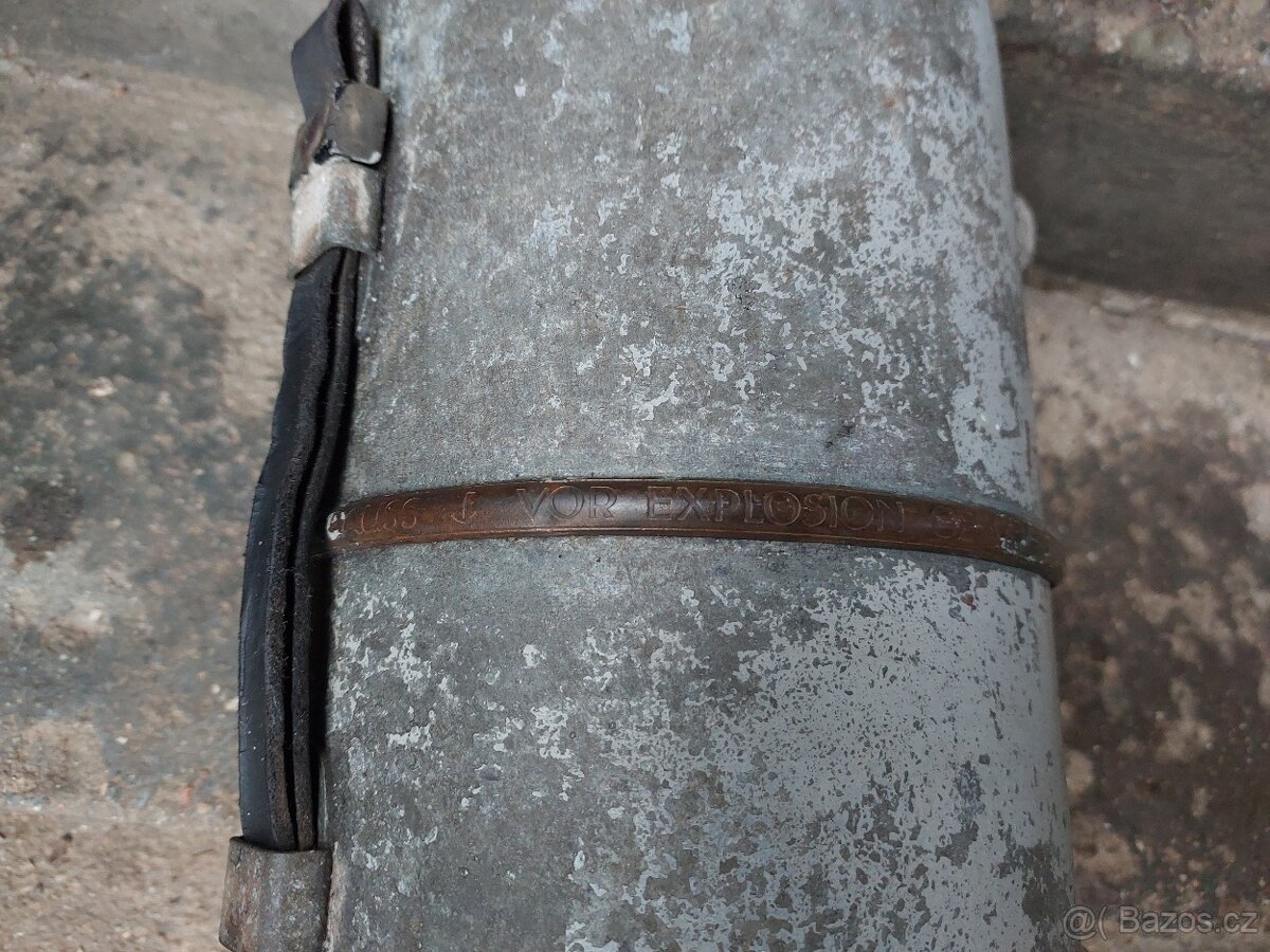 Starý kanystr na veterána 20-30.léta. - 6