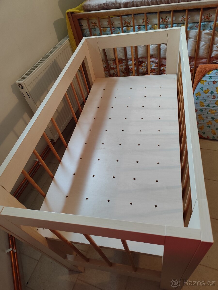 Kvalitní dětská postýlka s přebalovacím pultem - 6