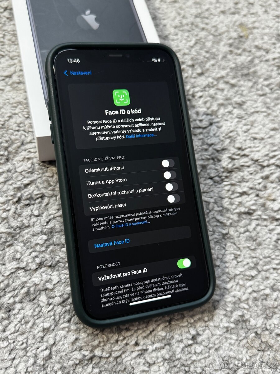 IPhone 11 + příslušenství - 6