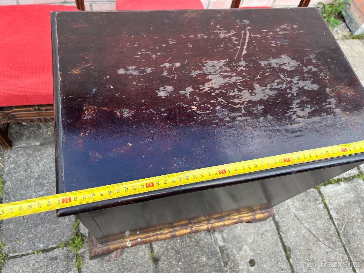 Starožitný nábytek - 6