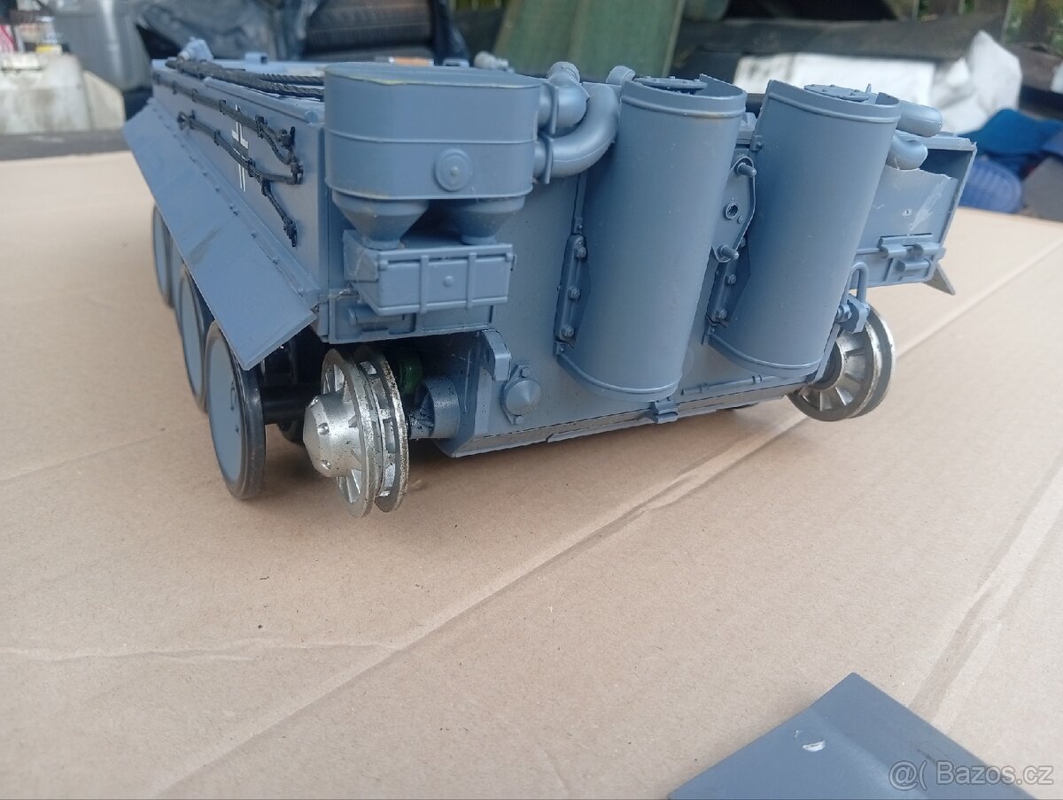 Torzo RC tanku - 6