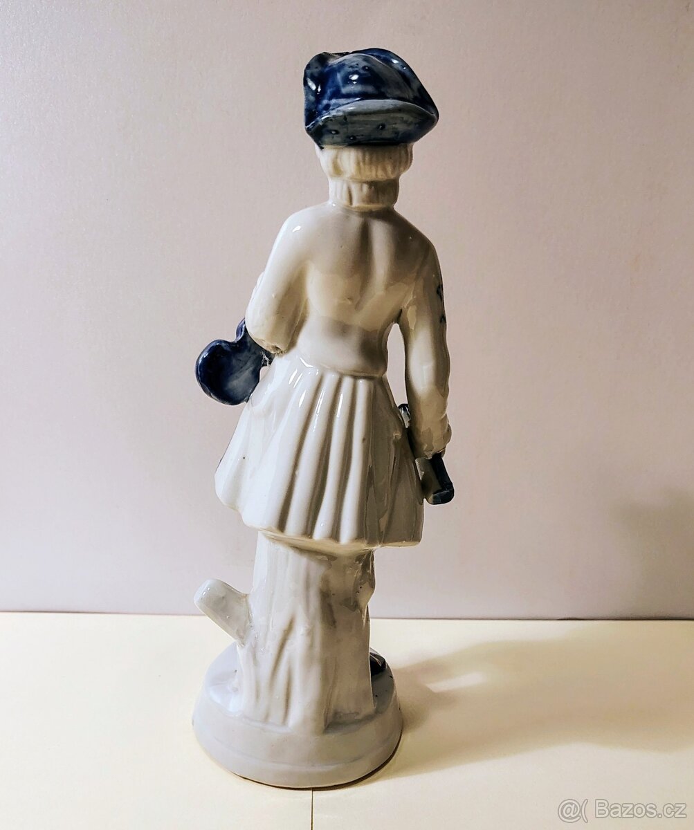 Tři porcelánové sošky - 6