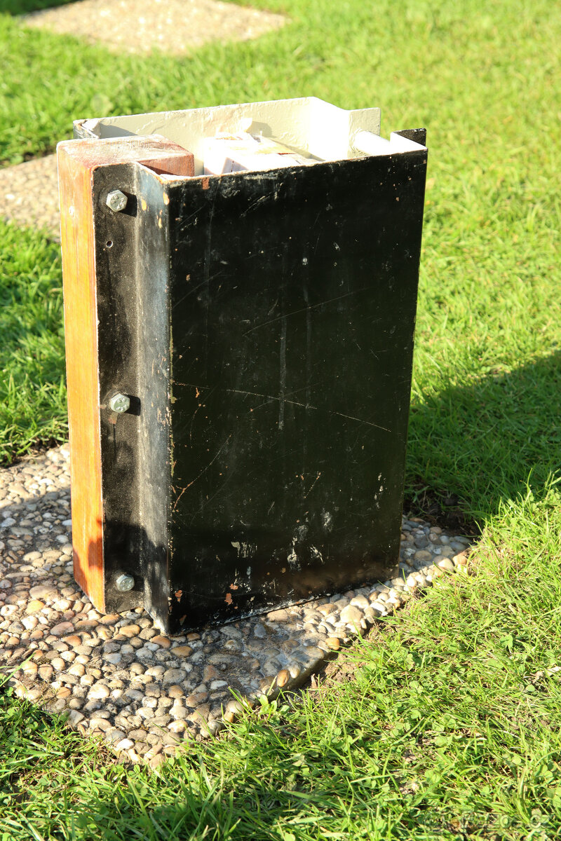 Forma betonové hlavice pro sloupky plotu - 6