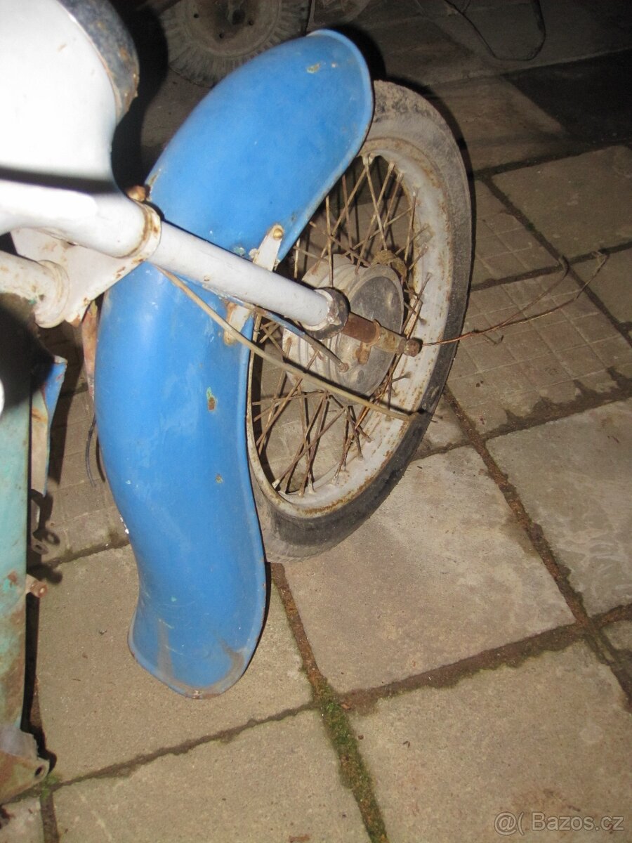 přední část pionýr 05;555 - 6