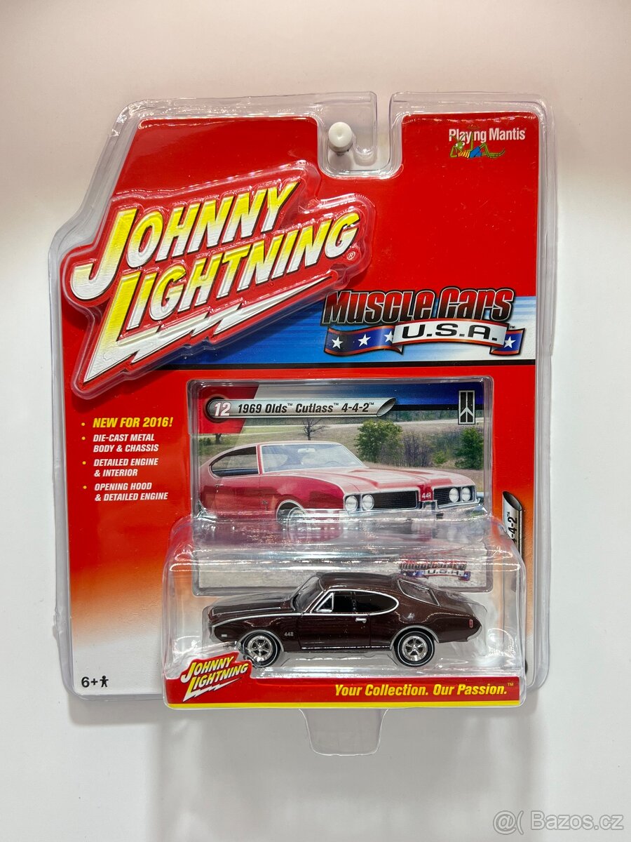 Modely 1:64 Johnny Lightning - 6