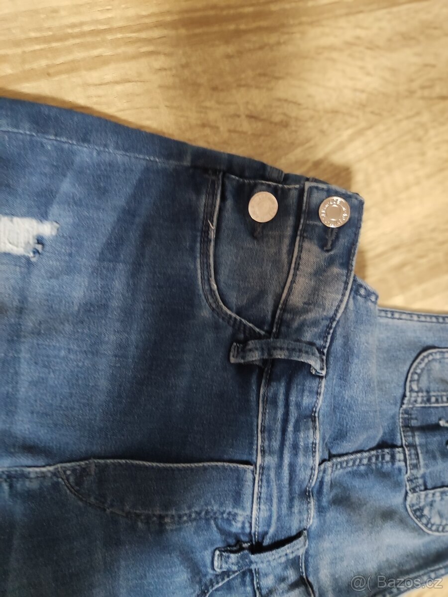 Prodám moc krásné laclové kraťase DENIM vel. 140 - 6