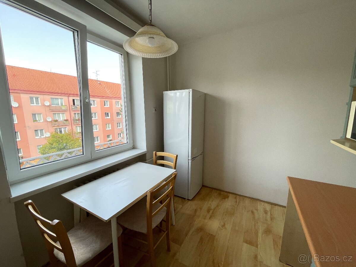 Pronájem bytu 2+kk, Sokolov - 6