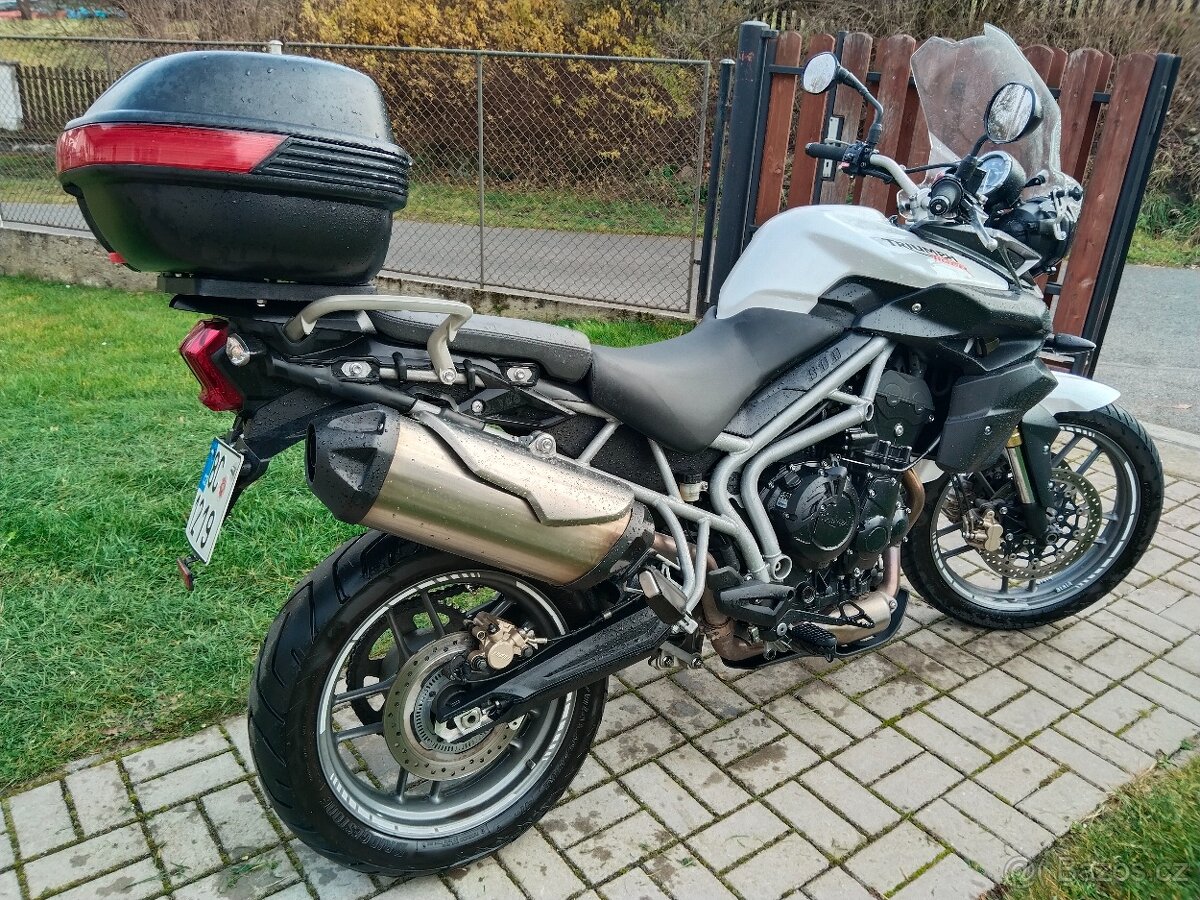 Triumph Tiger 800 - 6