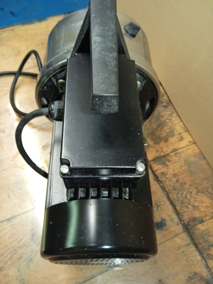 Samonasávací odstředivé čerpadlo - 6