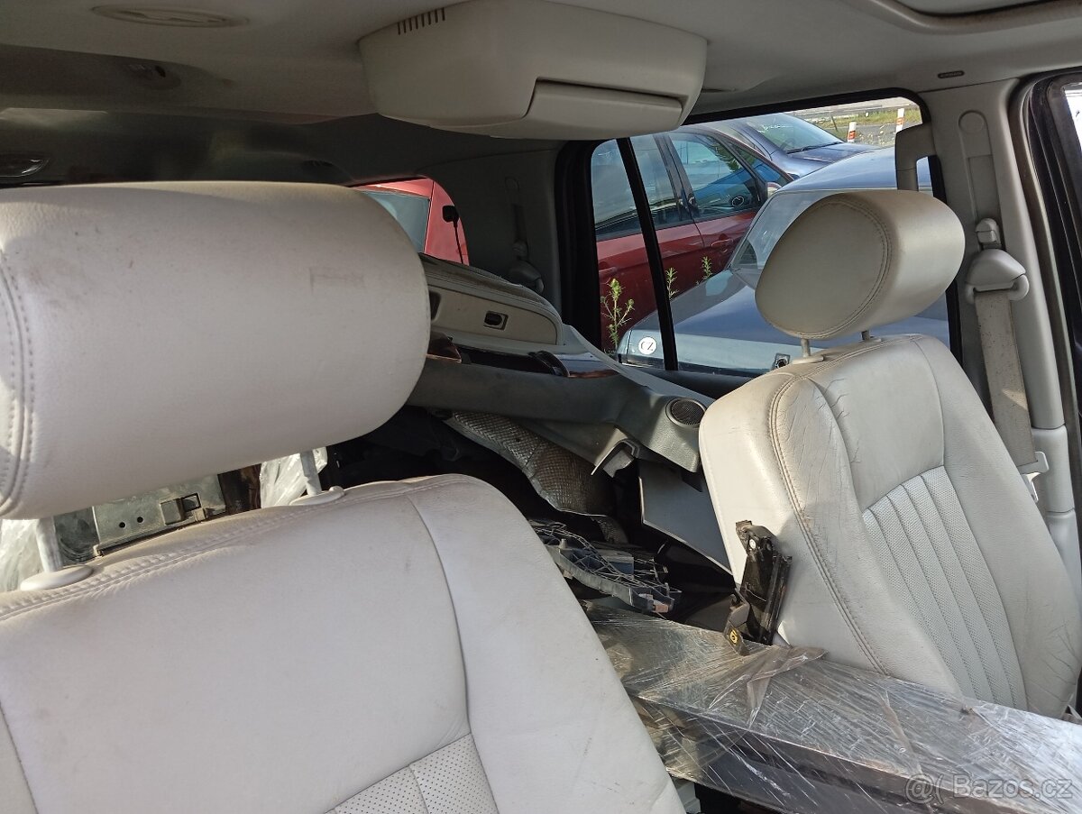 Lincoln Navigátor - 6