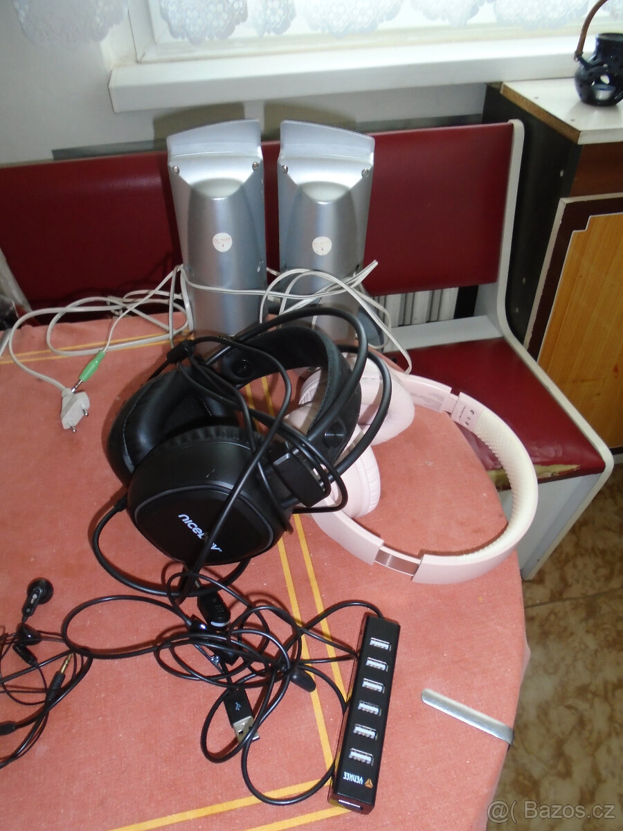 Prodám reproduktory,sluchátka k PC a další věci - 6