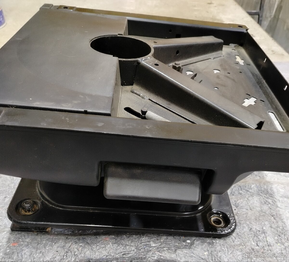 Originální otočná konzole sedačky VW T4 - 6