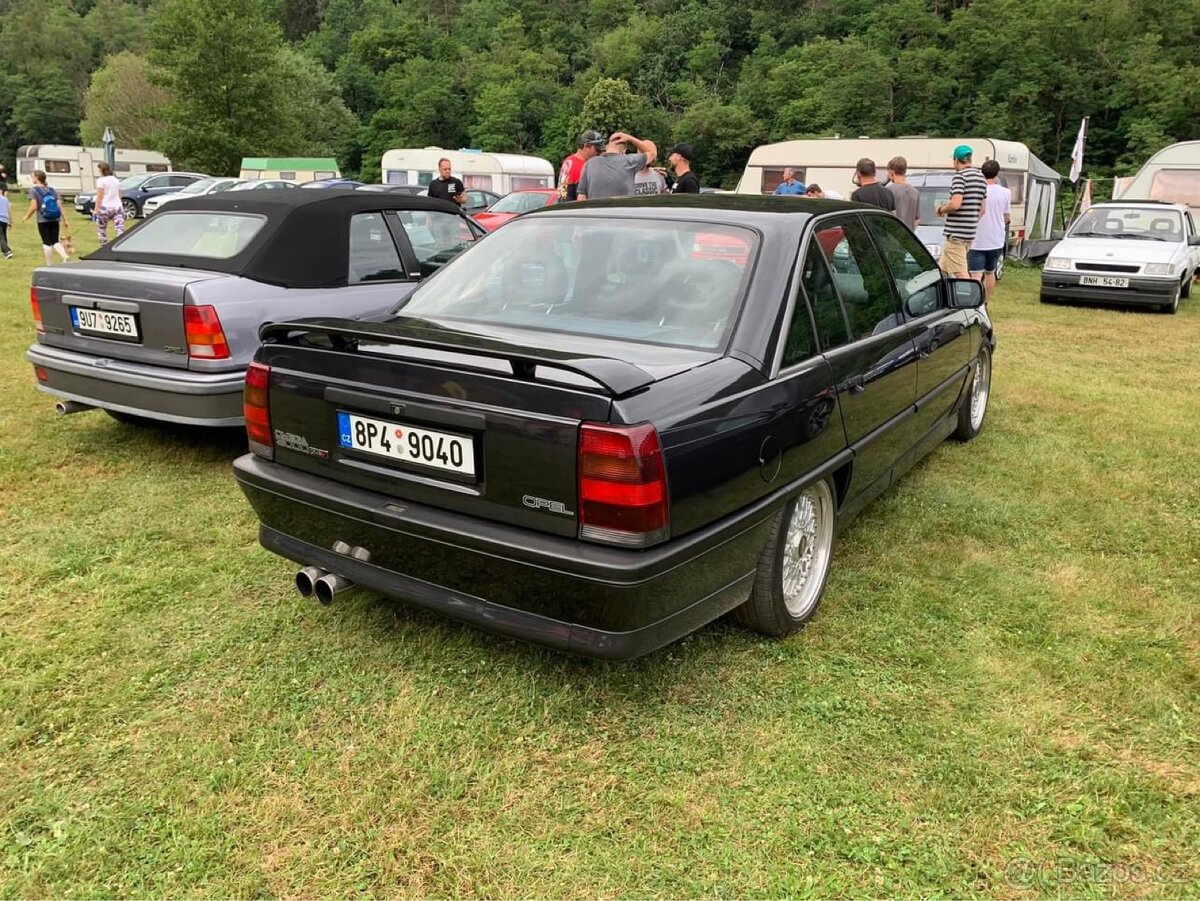 Opel Omega 3000 24V - 6