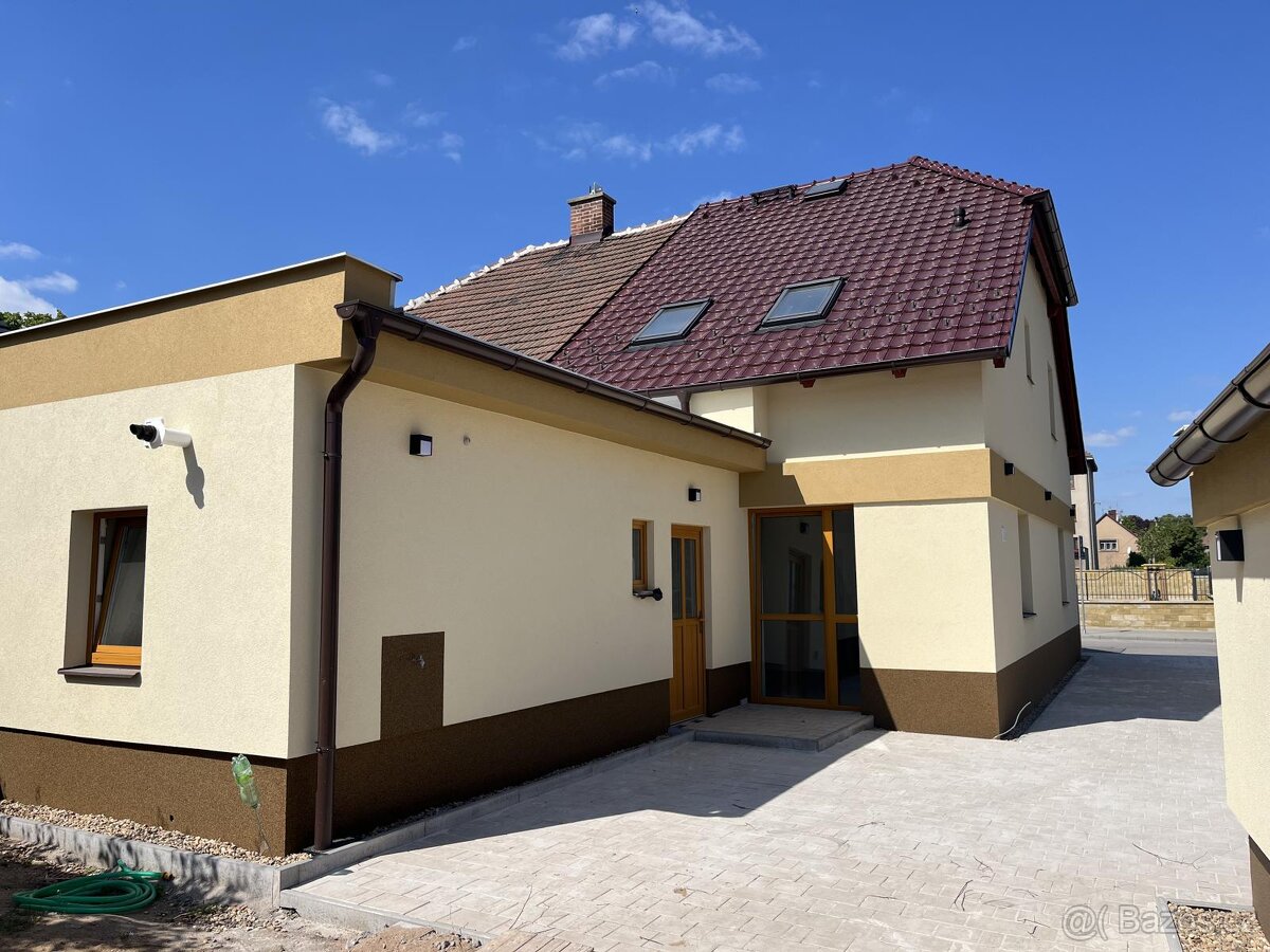 Prodej RD po kompletní reko. dvě bytové jednotky zahrada 710 - 6
