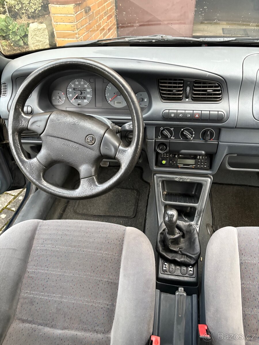 Škoda Felicie 1.6 GLX 1996 - veterán - 6