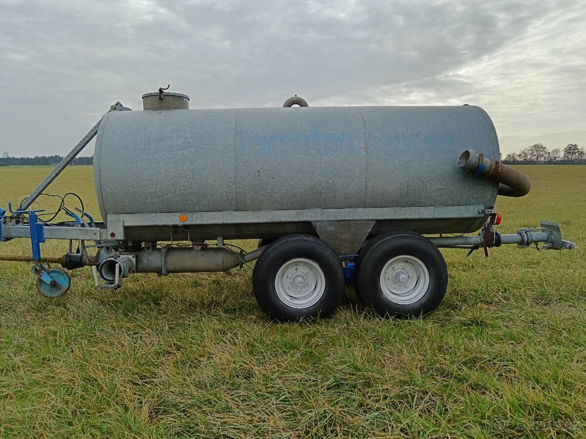 Nasávací Fekál / Cisterna / Nádrž na vodu / Lejta, 6m3 - 6