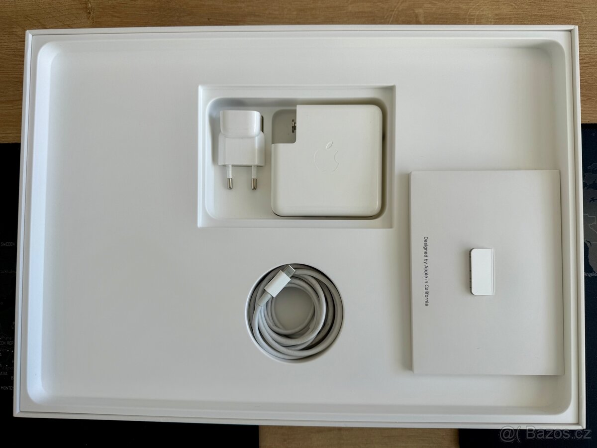 Apple MacBook Pro 15" (2019, i7, 16GB, 256GB) - 6