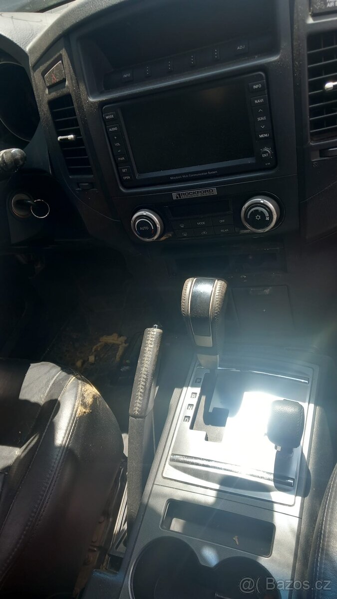 Mitsubishi PajeroIV 3,2DID 147kW,kód mot.4M41 - 6