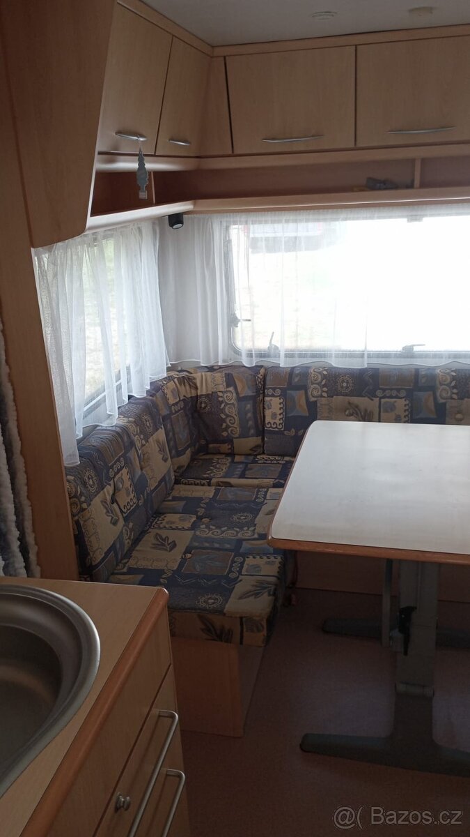 PRODÁM KARAVAN CHATEAU 1200kg - 6