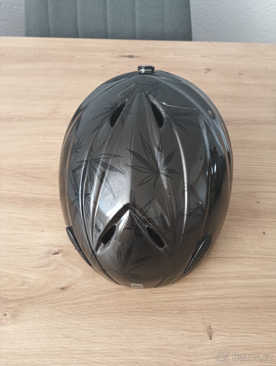 Lyžařská přilba - 6