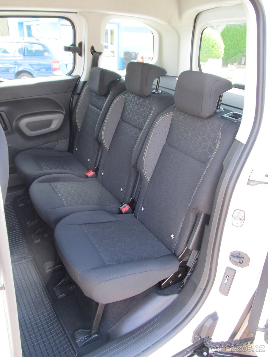 Peugeot Rifter 1.5 BlueHDi 5 míst ČR 1.maj - 6