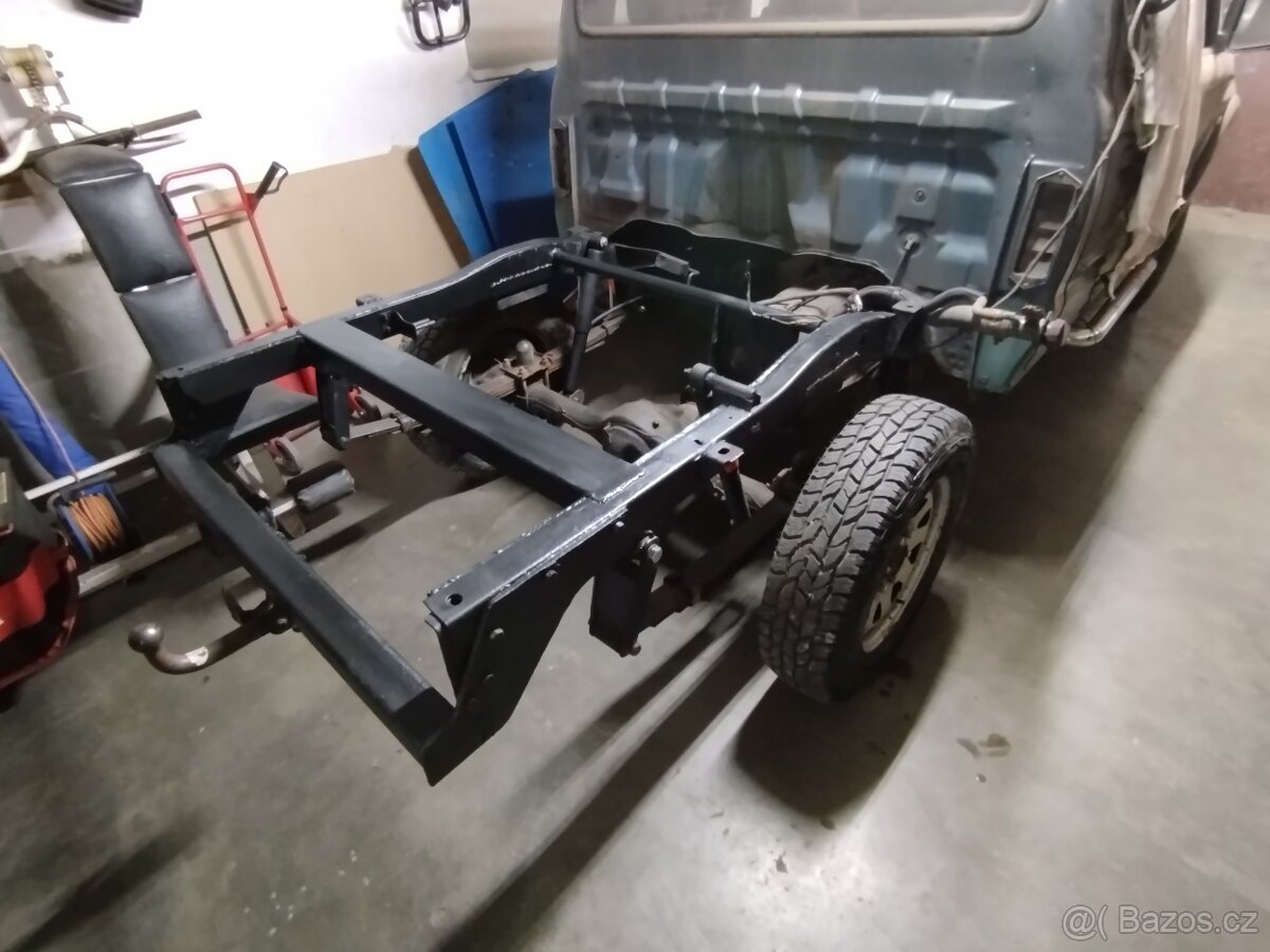 Prodám Mazda B2500 - 6