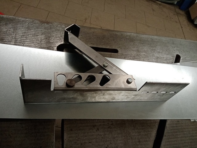 držáky na střešní lávku - 6