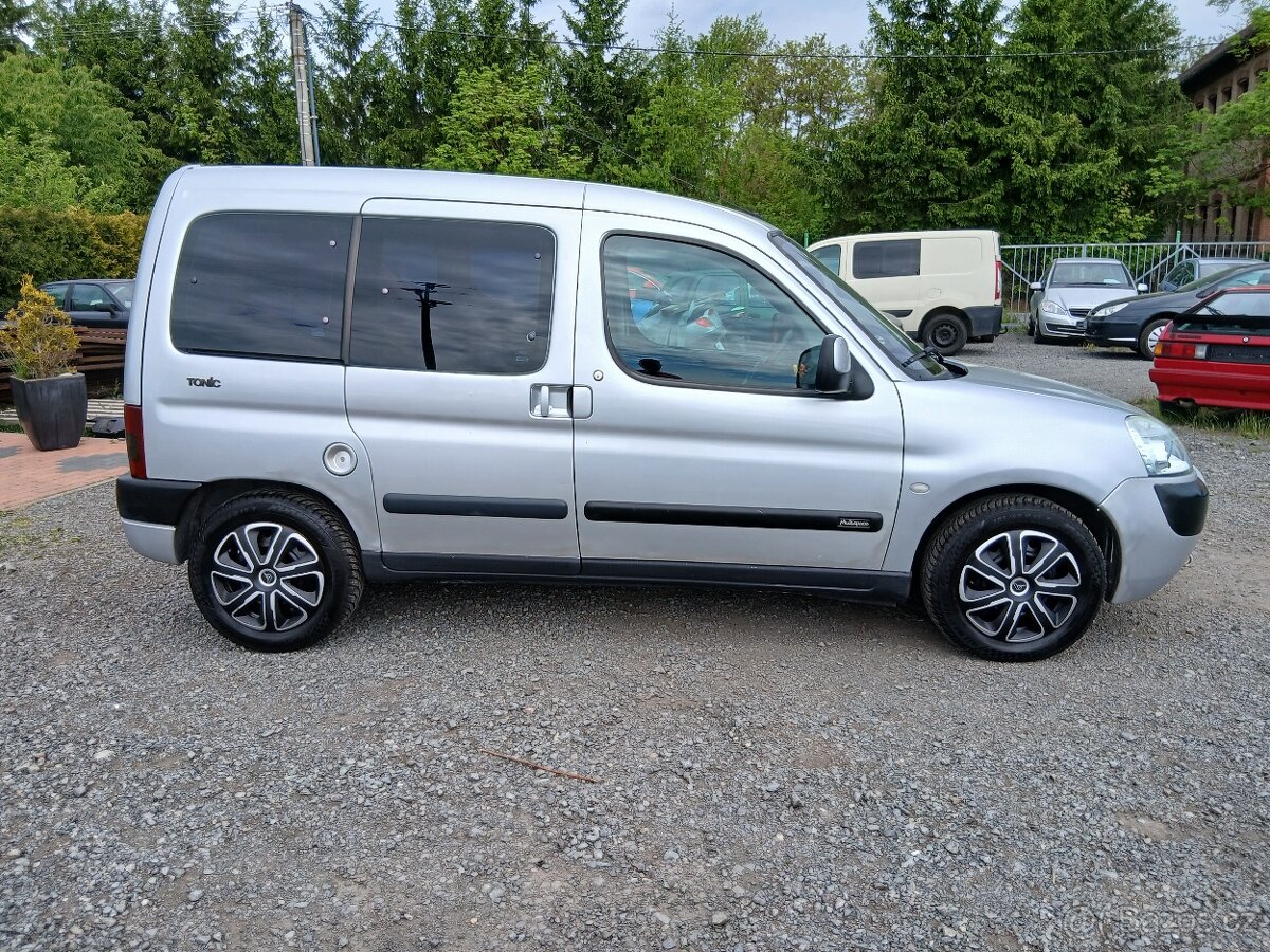 Citroën Berlingo 1.6i, 16V, Multispace,nová STK - 6