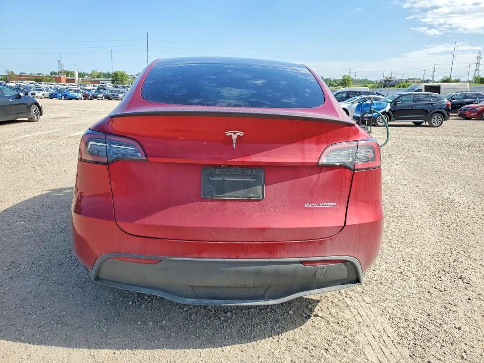 TESLA MODEL Y 2024 - 6