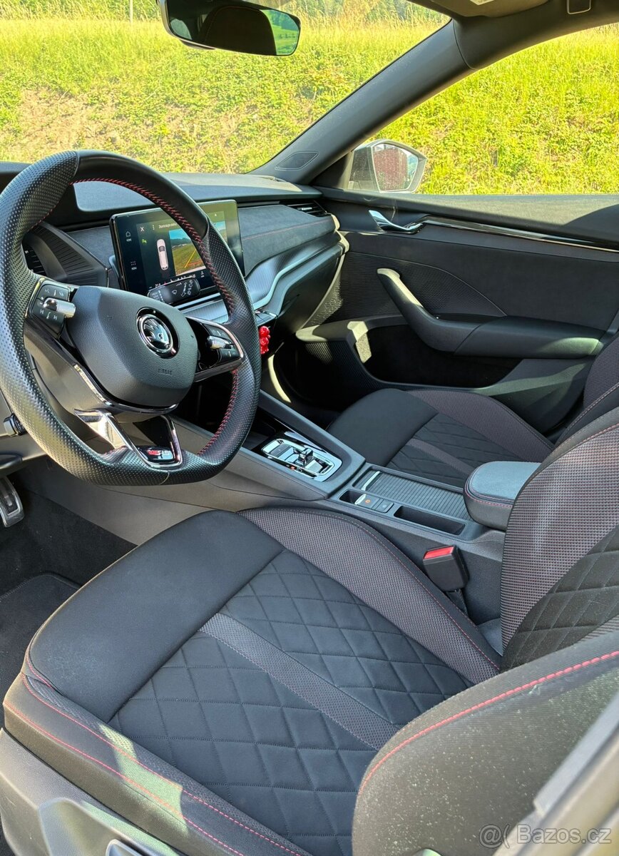 Škoda Octavia 4 RS Combi MY2022 - 6