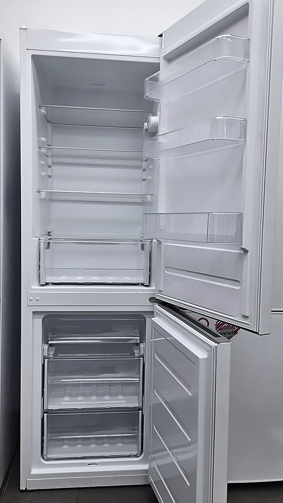 Lednice s mrazákem BEKO, kombinovaná - 6