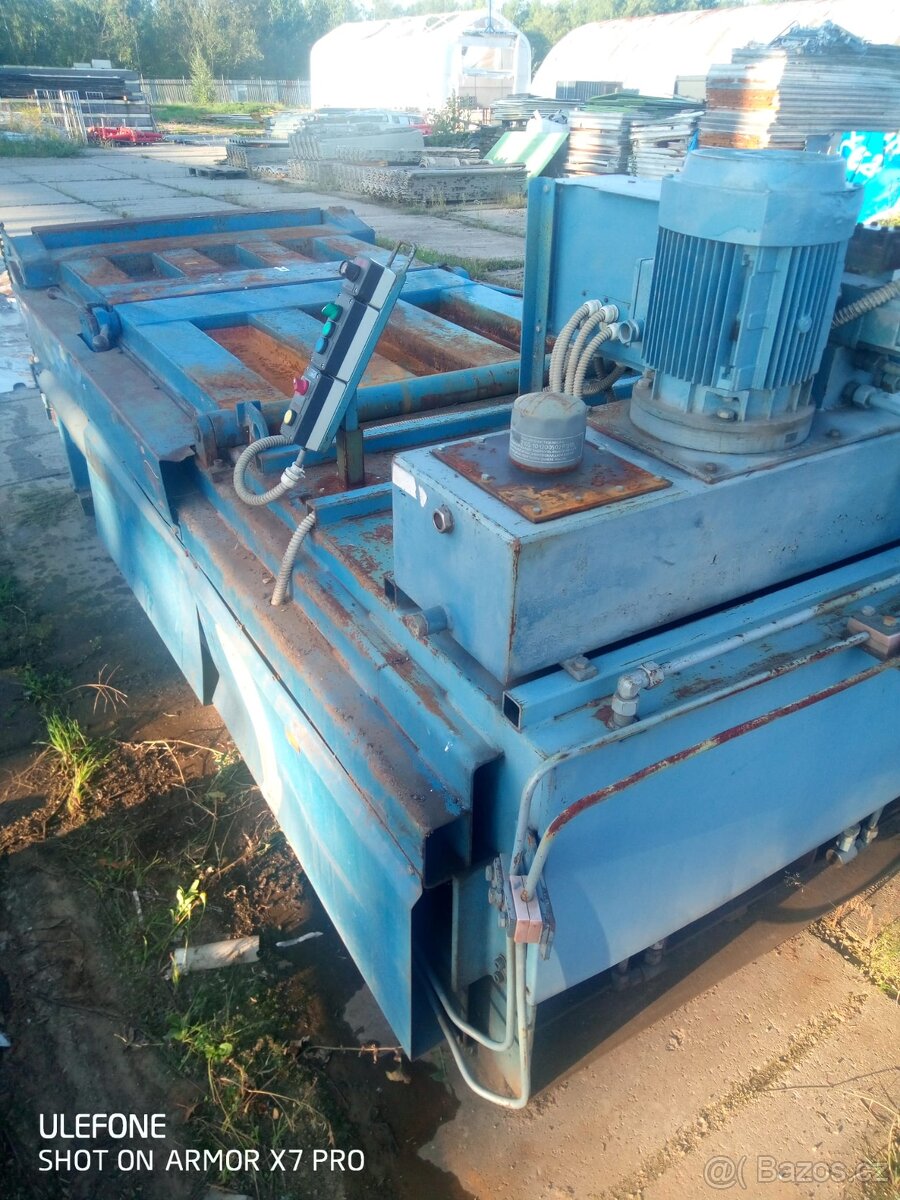 Hydraulický lis PERSONA na papír a plasty - 6