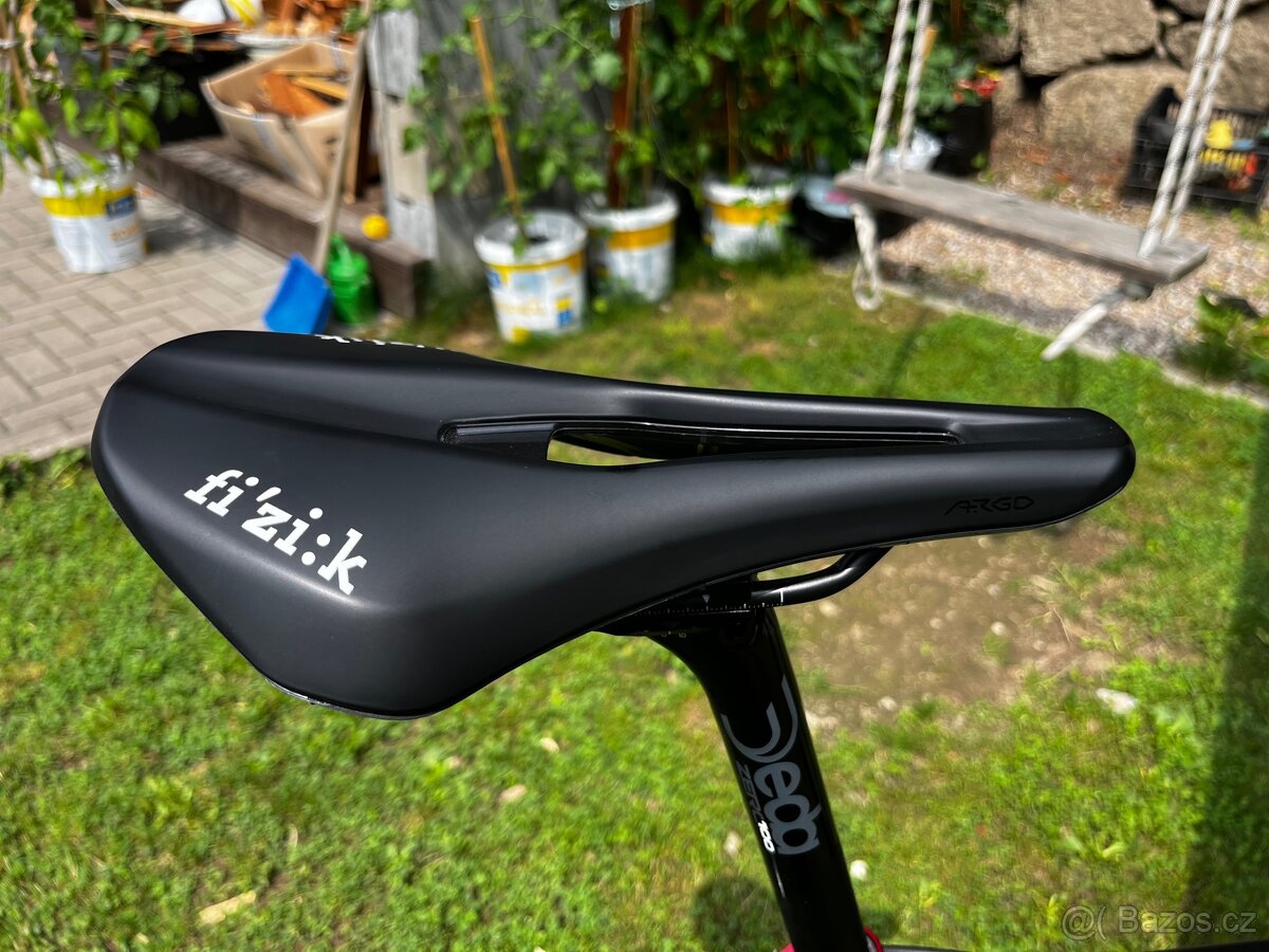 Silniční kolo Barnett - stavba - 6