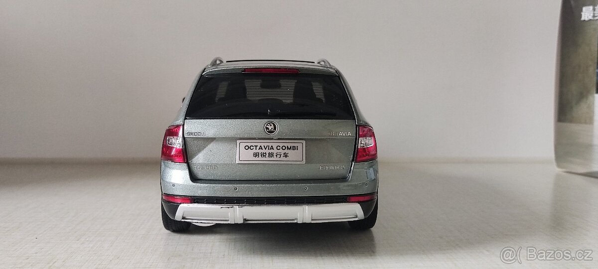 Škoda Octavia Scout III 1:18 - 6