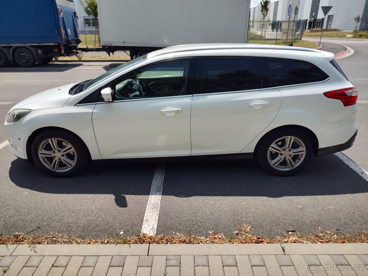 Ford Focus mk3 1,6 ecoboost 110kw r.v. 2013 titanium - 6