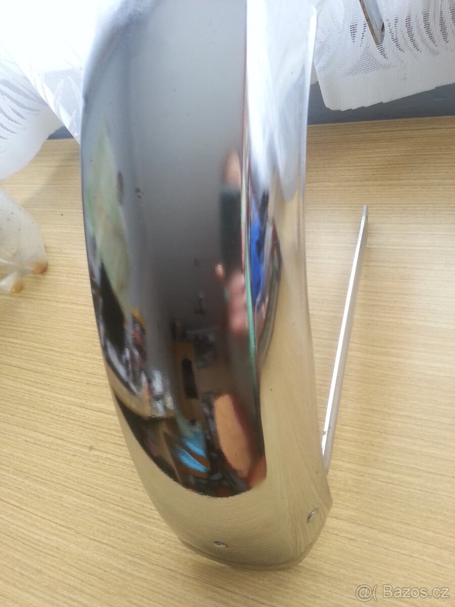 Přední blatník na Jawa 350 634 napadený kutilem - 6