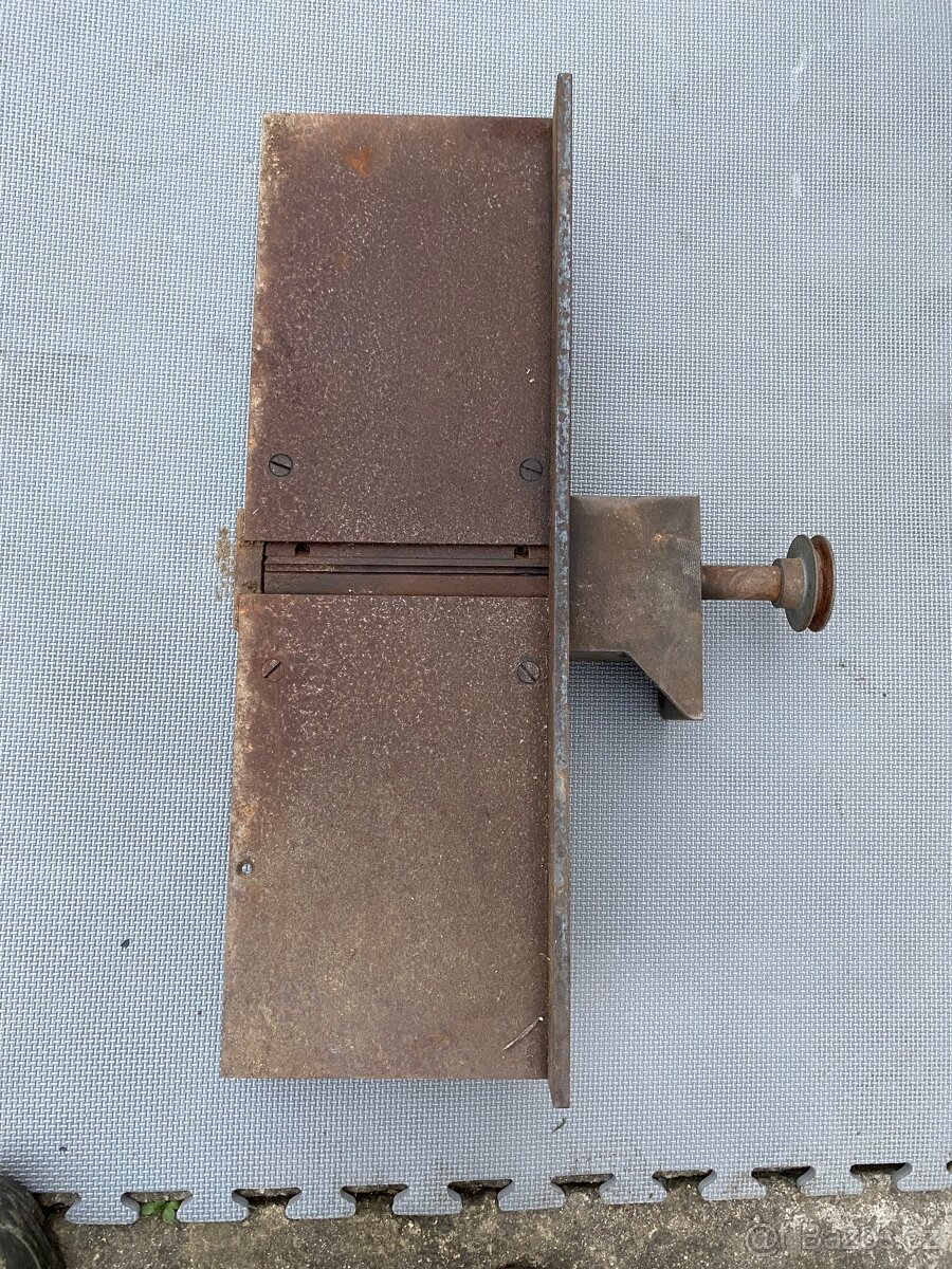 Hoblovací válec s kovovými deskami - 6