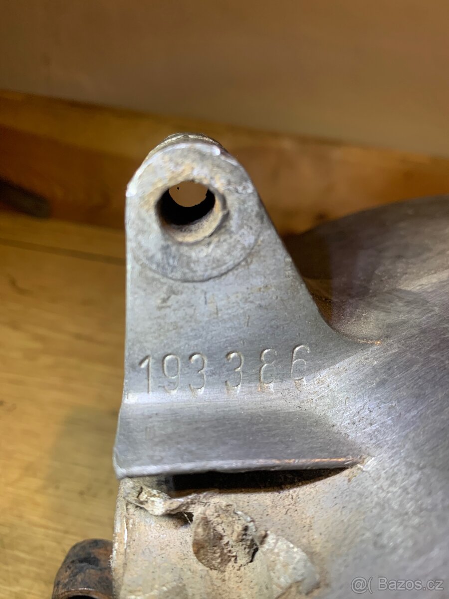 Polomotor Jawa Pionyr 550/555 - 6