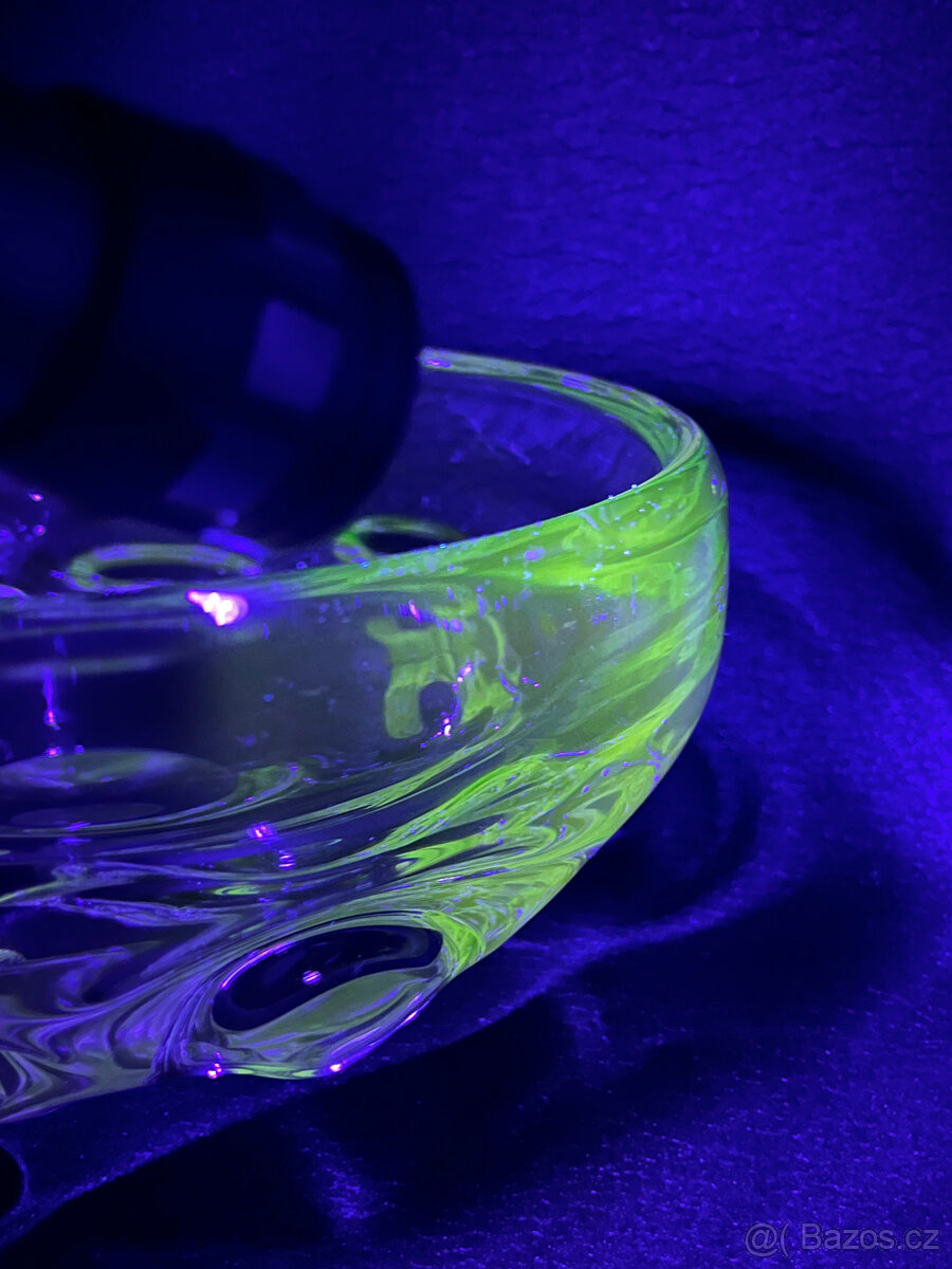Mísa 20 cm, lehce uranové hutní sklo L. Paleček - 6