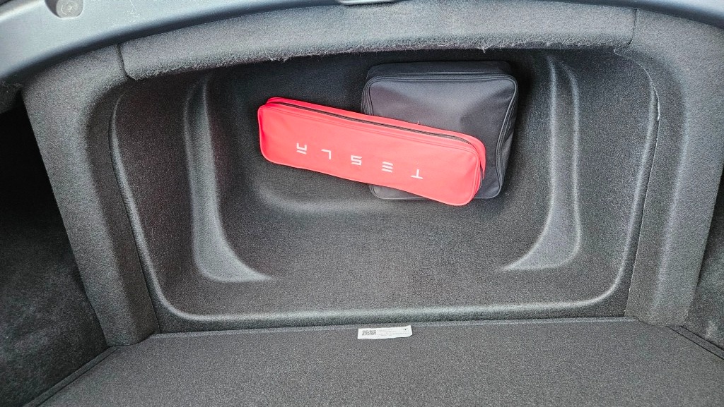 Tesla Model Y LR AWD FSD2 SoH 91.3% - 6