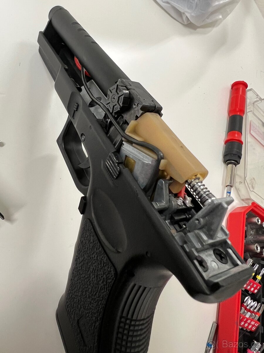 Glock aep 18c cyma cm.030 - 6