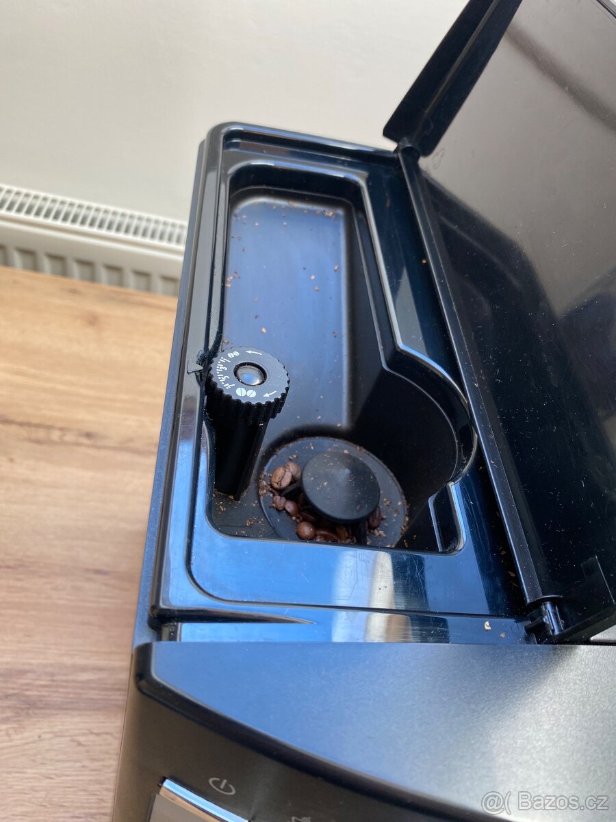 Kávovar Delonghi Magnifica - 6