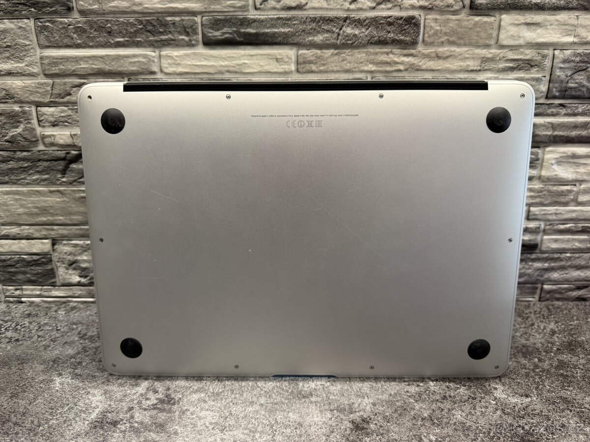 MacBook Air 13" 2014 i5 / 4GB / 128GB - 6