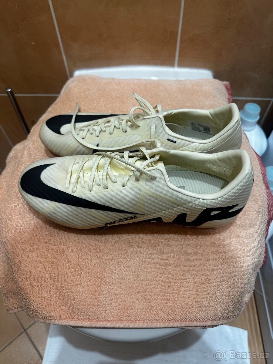 Profesionální kopačky Nike - 6