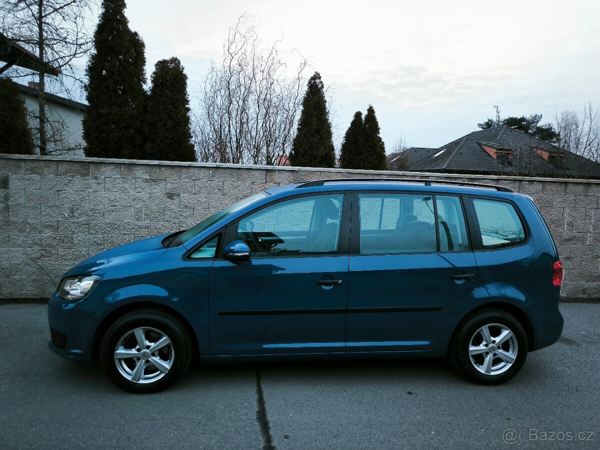 Touran 1.2 TSi 16V, xenony, led denní svícení,klima,132t.km - 6