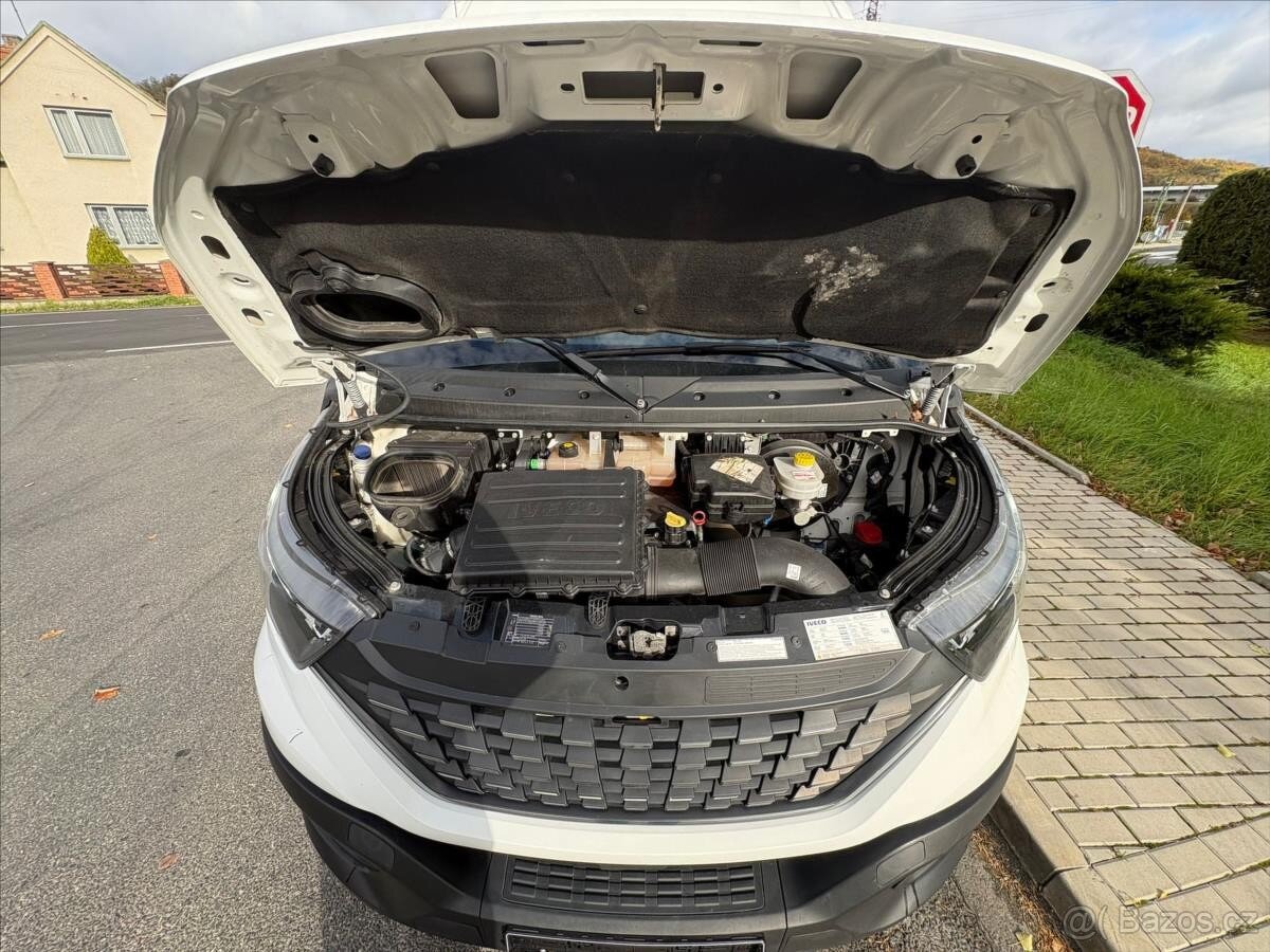 Iveco Daily 3,0 35S18HA8 6 MÍST (2022) - 6