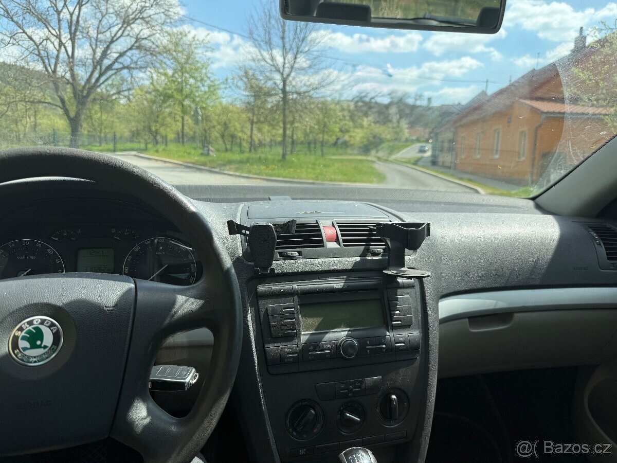 Škoda octavia 2 1.9. - 6